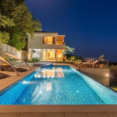 Luxury Villa Crystal Blue Свети-Стефан Экстерьер фото