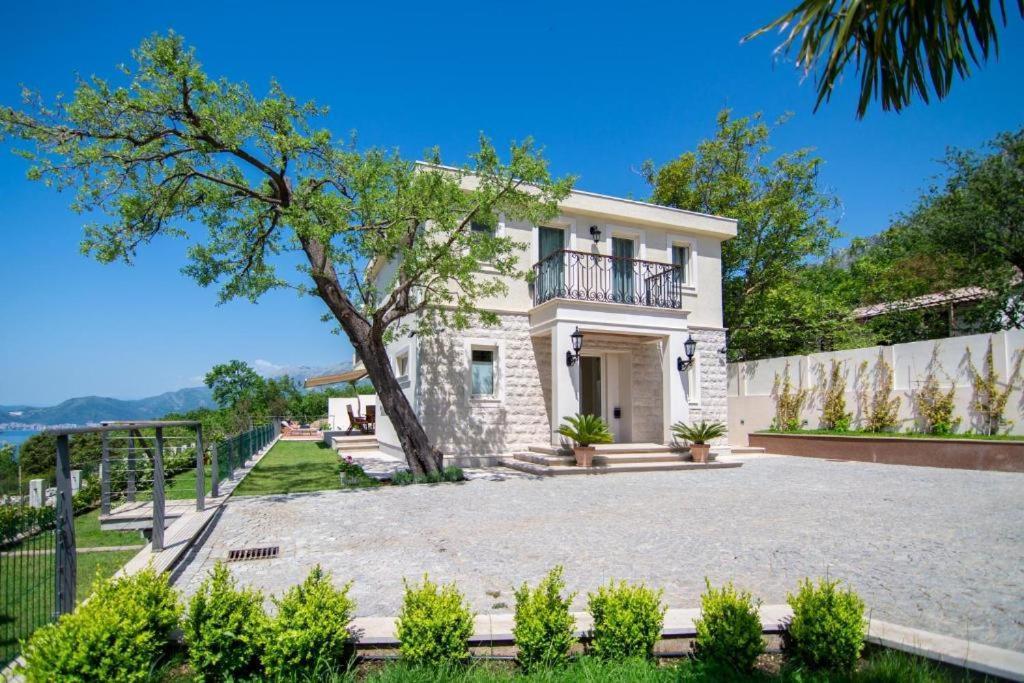 Luxury Villa Crystal Blue Свети-Стефан Экстерьер фото