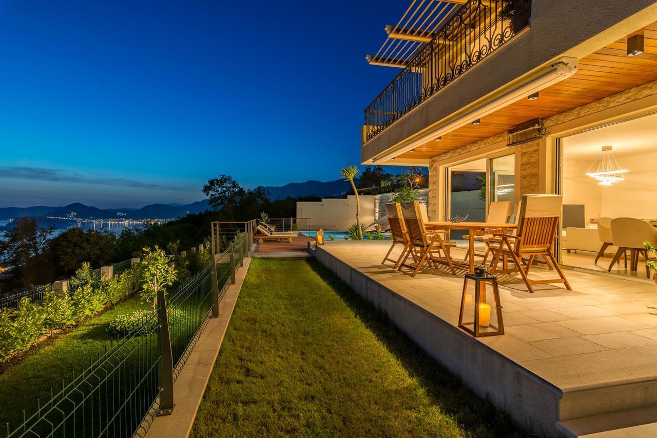 Luxury Villa Crystal Blue Свети-Стефан Экстерьер фото